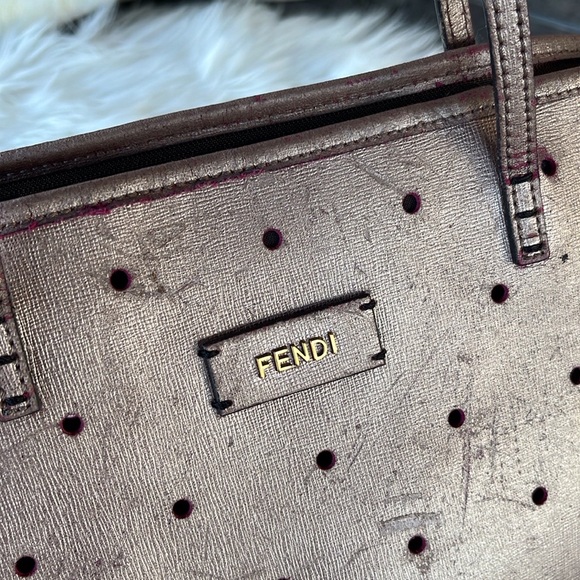 Authentic Fendi Pink Metallic Perforated Zip Tote - Picture 2 of 16